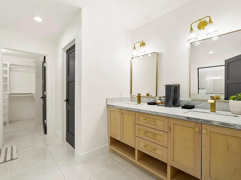 3327 Freshmeadows Dr — Photo 27