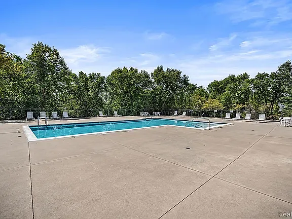 17200 Addington Dr — Photo 13