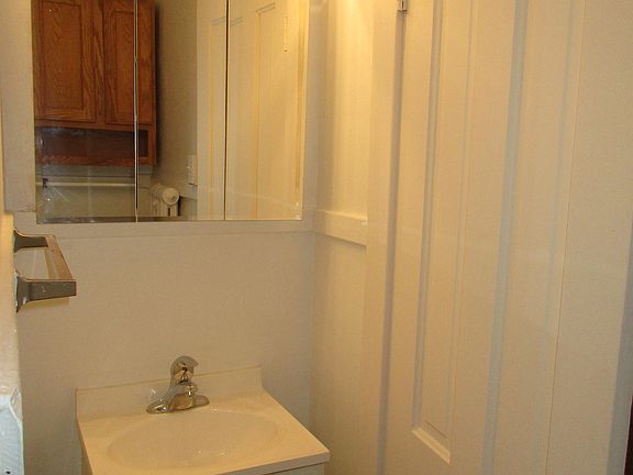5th image of 121 E Gorham St #16039142