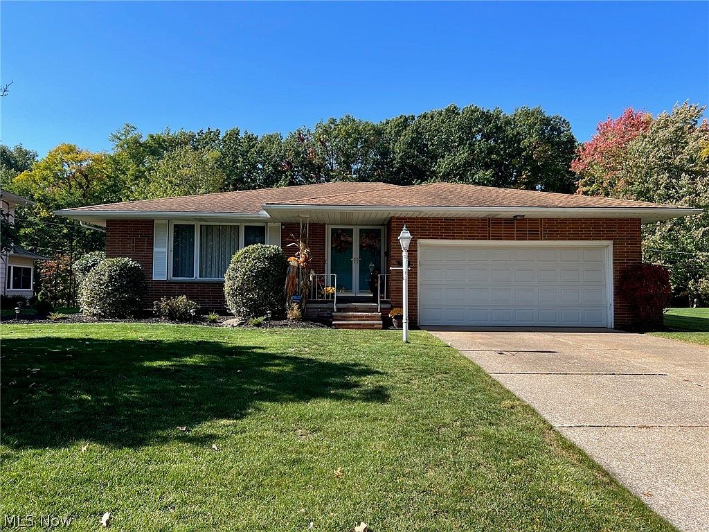 yo★wag 7612 Saratoga Rd, Middleburg Heights, OH 44130 | Zillow