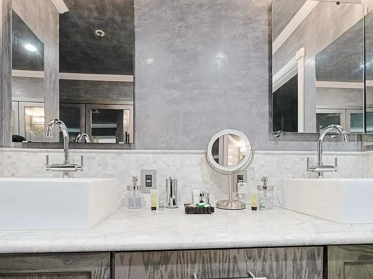 5705 Friars Rd #11 — Photo 36