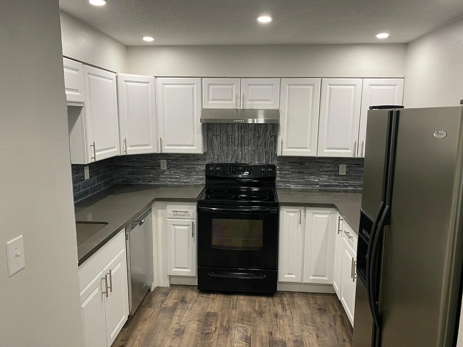 8720 SW Tualatin Rd — Photo 2