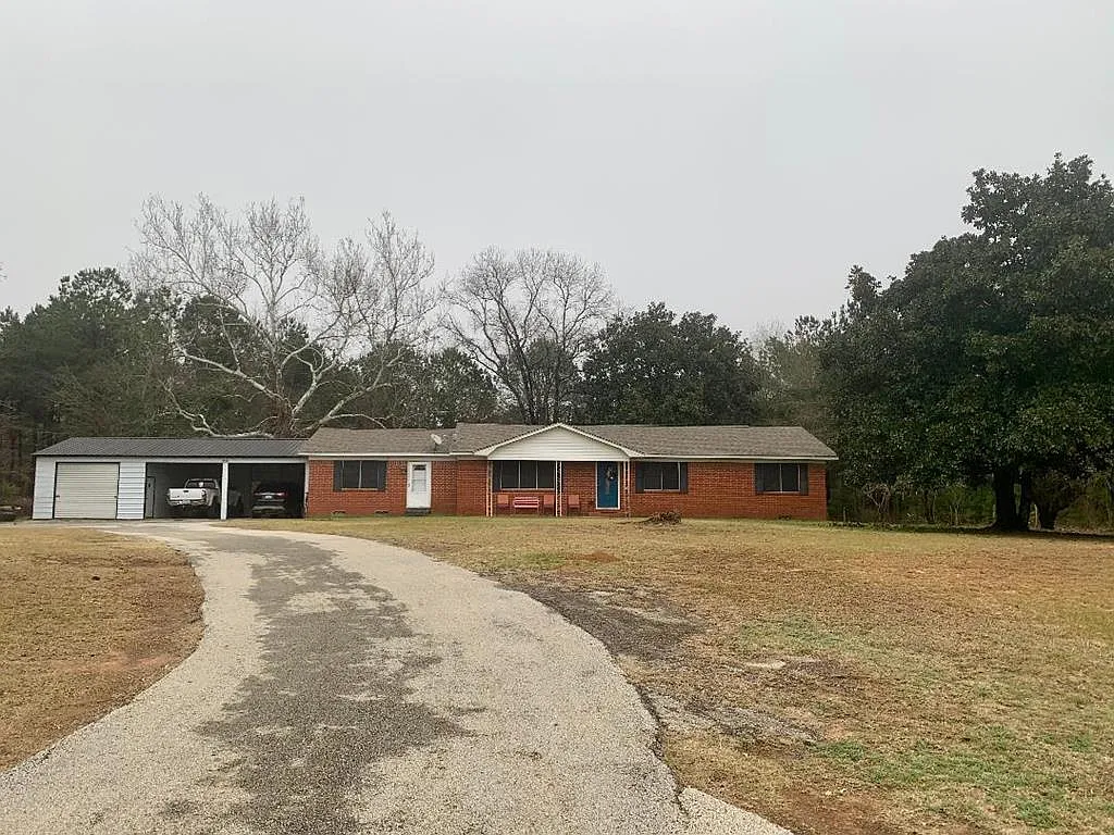 5110 Fm 2267 photo 1