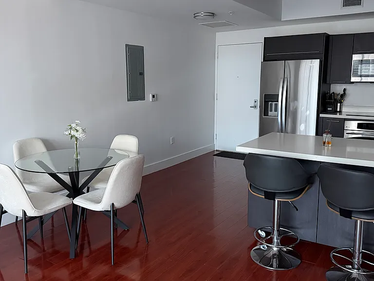 90 SW 3rd St #2302 — Photo 6