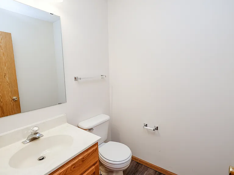 Oak Pointe Townhomes — Photo 12