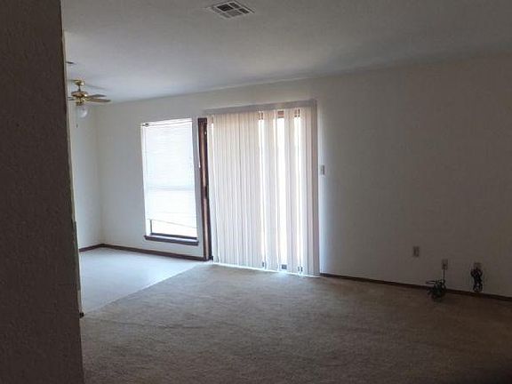 2nd image of 6403 SW Glenhaven Ave