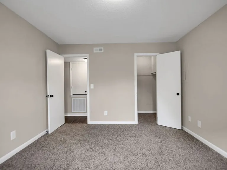 Windtree Apartment Homes — Photo 51