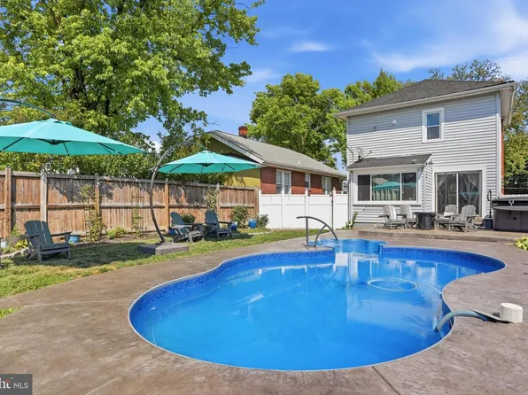 107 S Georgia Ave, Martinsburg, WV 25401