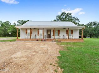 25286 E Dubuisson Rd, Pass Christian, MS 39571