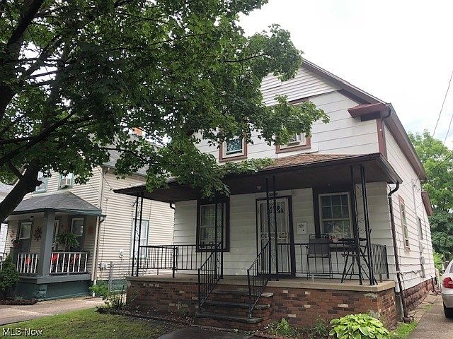 1st image of 3317 W 61st St