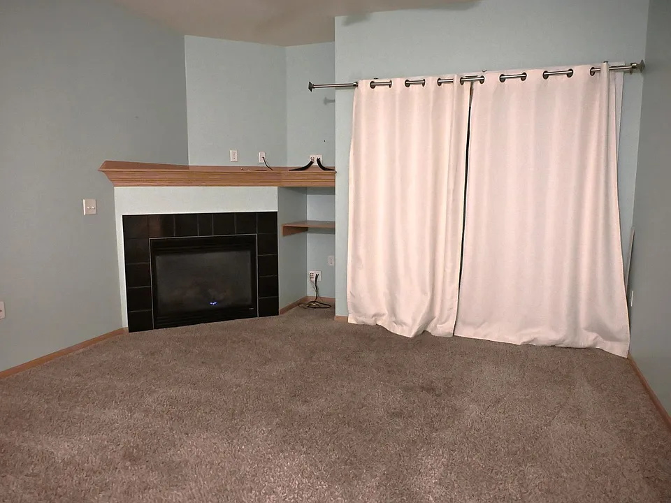 1110 NE 6th Ln #5