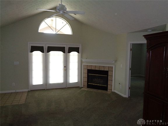 5th image of 80 Villa Pointe Dr