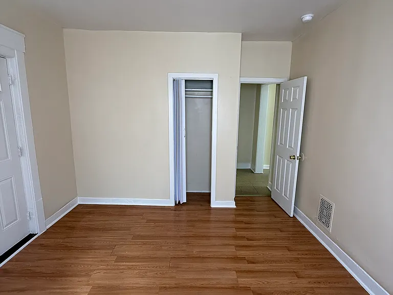 534 Whalley Ave #1 — Photo 6