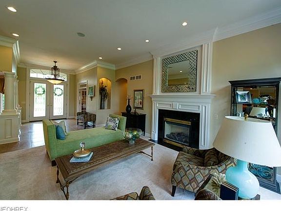 5th image of 3932 Montereale Dr