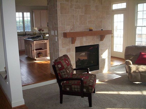 2 sided fireplace Kitchen/livingroom