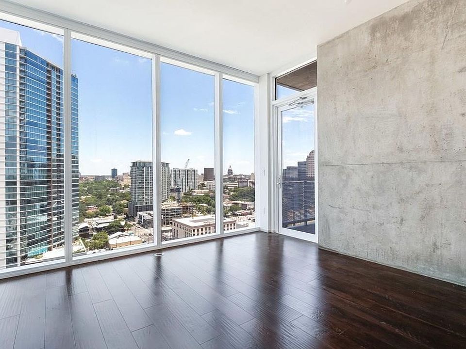 1st image of 301 West Ave APT 1903