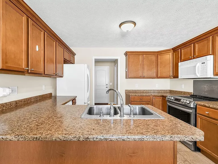 115 Tickseed Ave — Photo 6