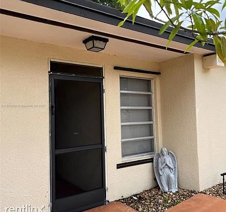 5th image of 13928R Kendale Lakes Cir