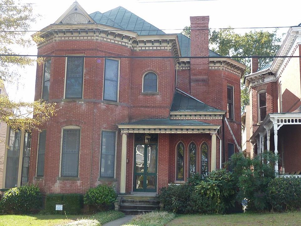 1st image of 234 Jefferson Ave