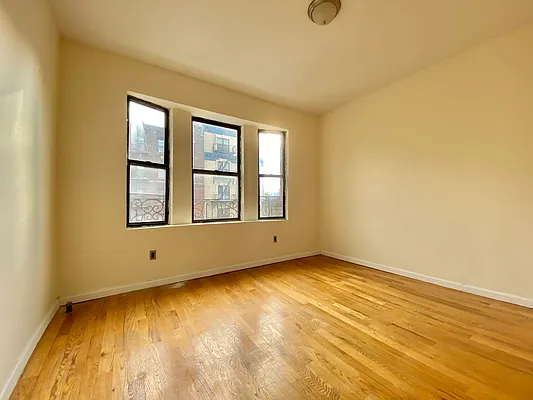 Rented by Simply Brooklyn Realty Inc | media 8