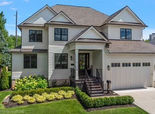 1202 N Pine St, Rochester, MI 48307