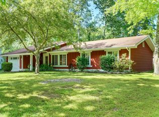 40 Cambridge Dr, Jackson, NJ 08527