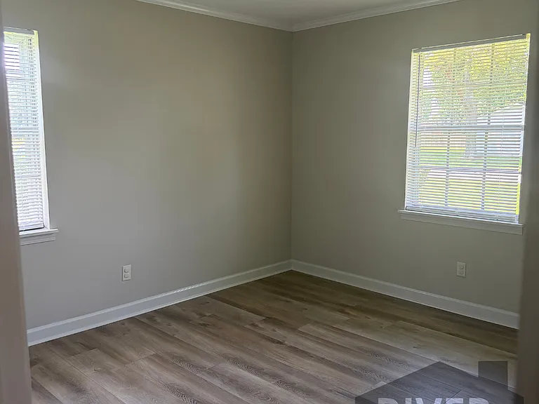 1607 Harding Ave — Photo 14