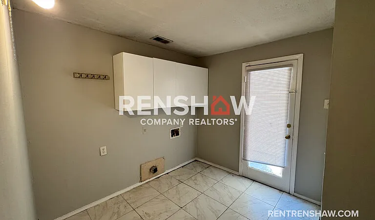 4956 Durbin Ave — Photo 6