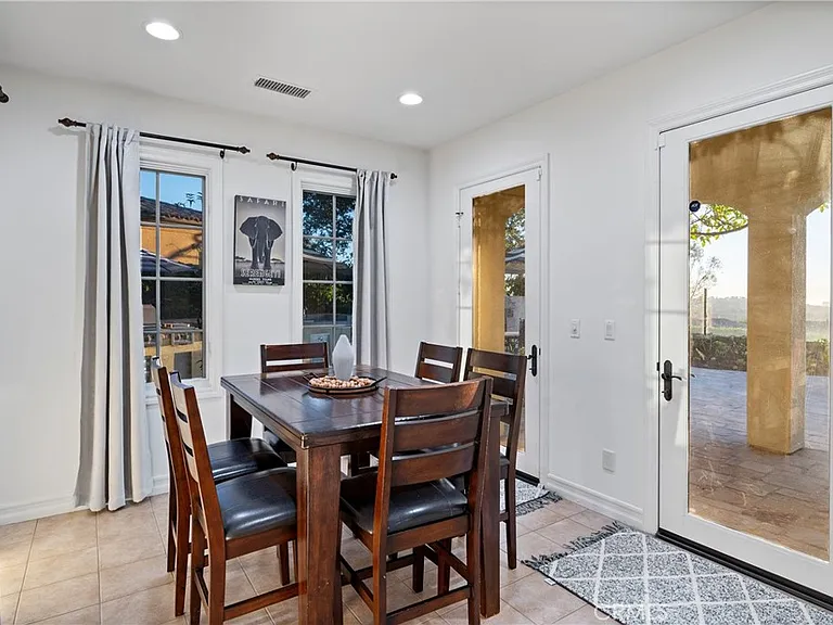 23 Castlerock — Photo 10