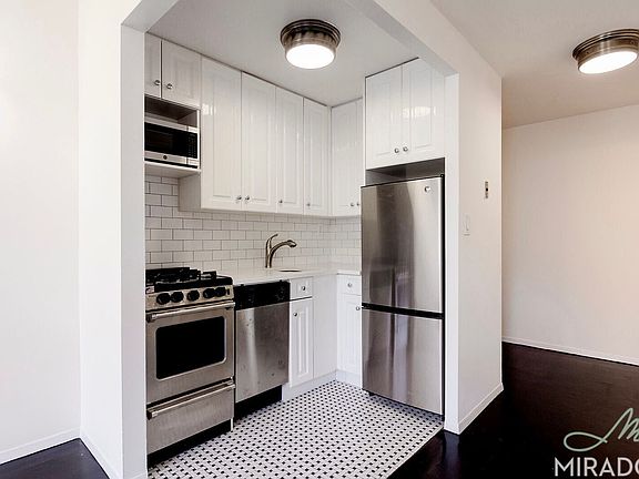 2nd image of 304 E 20th St APT 3E