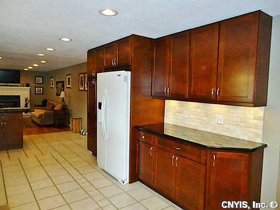 4th image of 4038 Plum Yew Cir