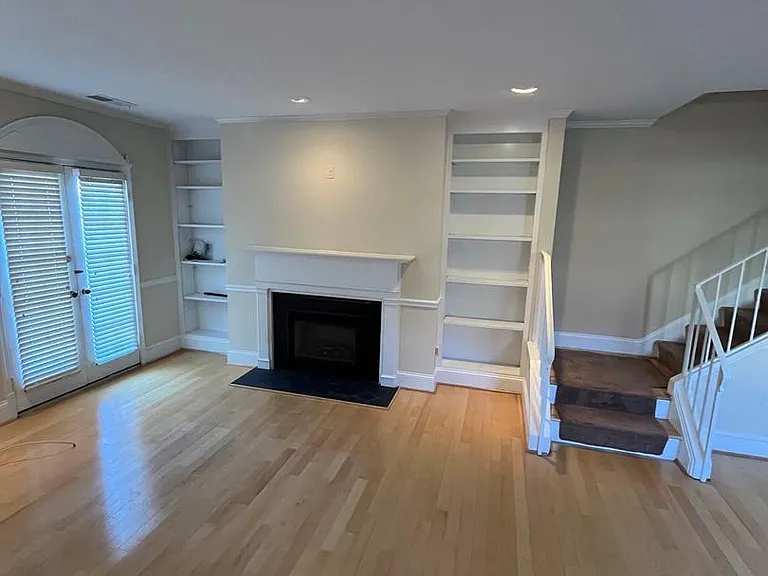 1676 Beekman Pl NW #C — Photo 15