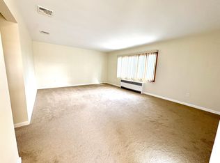 193 W 26th St, Bayonne, NJ 07002