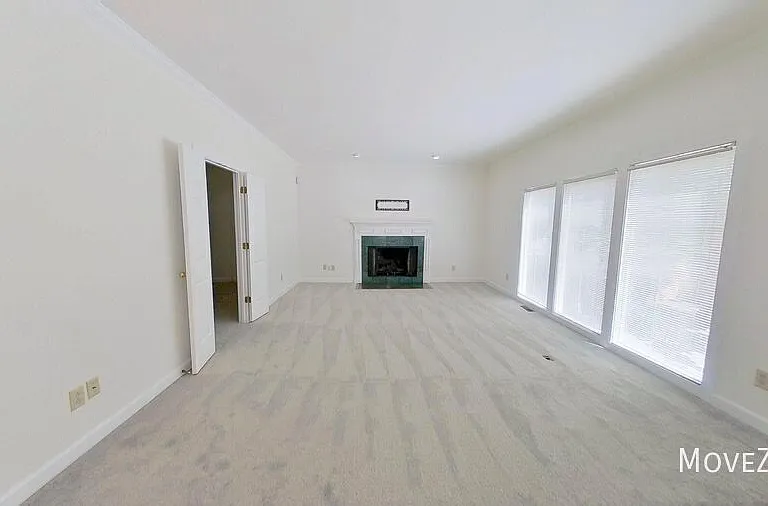 2400 Tweedmore Ct — Photo 52