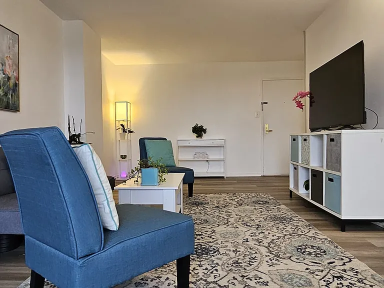 2300 Pimmit Dr #1408 — Photo 2