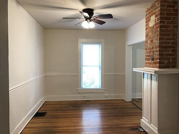3rd image of 1336 Massachusetts St