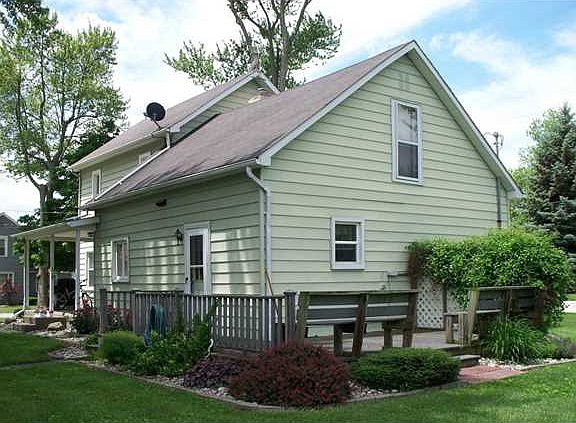 3rd image of 114 Spencerville St