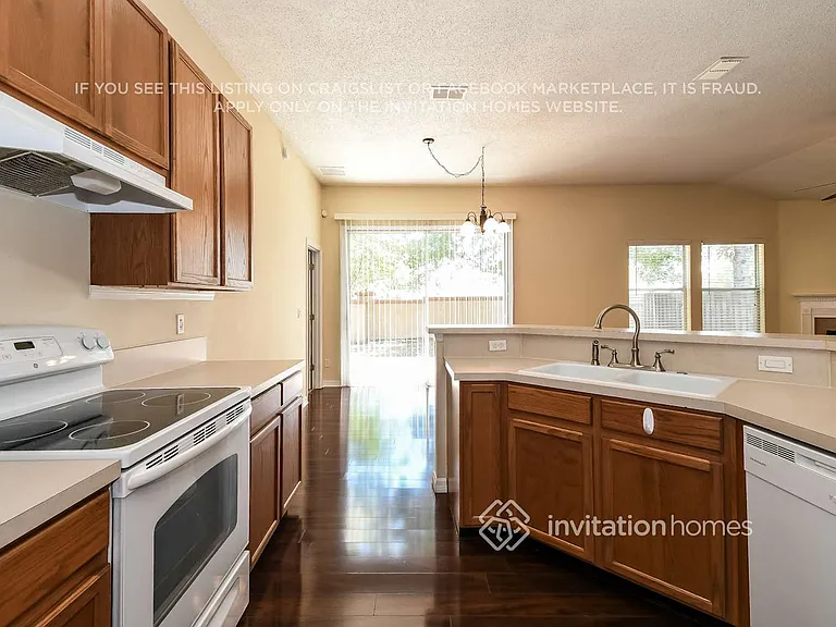 12580 Brookchase Ln — Photo 8
