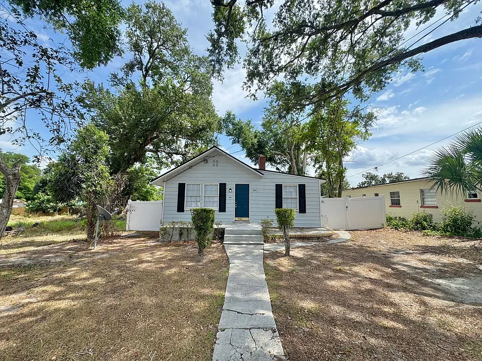 248 Avenue L NE
