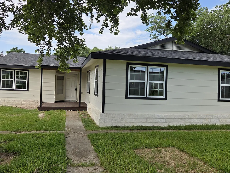 5324 West Dr
