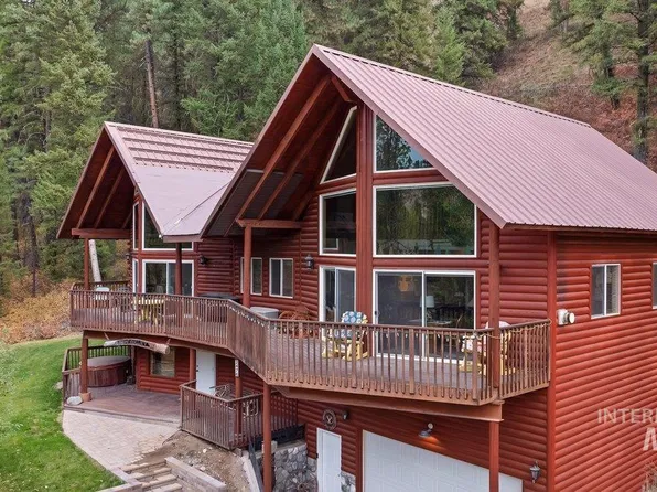 2476 N Pine Featherville Rd, Mountain Home, ID 83647