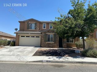 1142 Erwin Dr, Palmdale, CA 93551