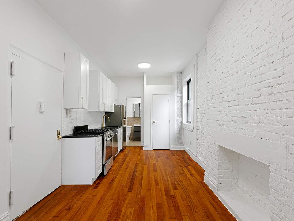 2nd image of 279 E Houston St APT D
