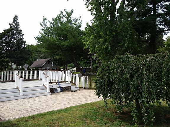 3rd image of 1570 Partridge St