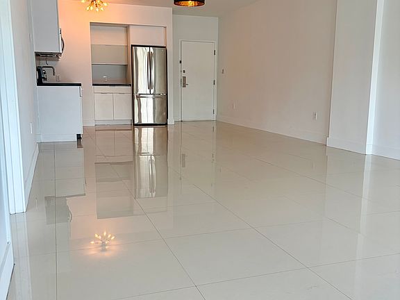 3rd image of 7700 Tatum Waterway Dr #203