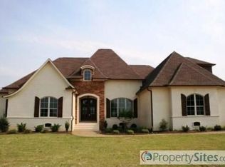 59 Cross Pointe Dr, Jackson, TN 38305