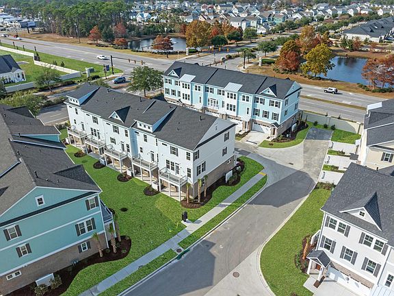 3rd image of 8468 Duke Pl. #28