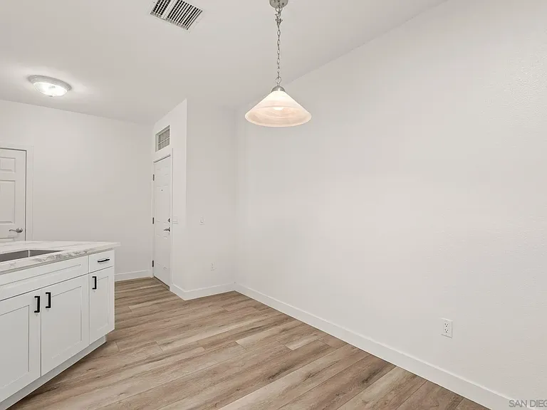 1465 C St #3304 — Photo 5