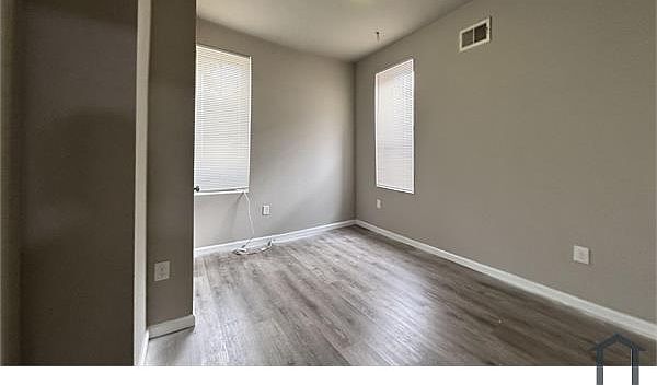 1st image of 141 N Peach St