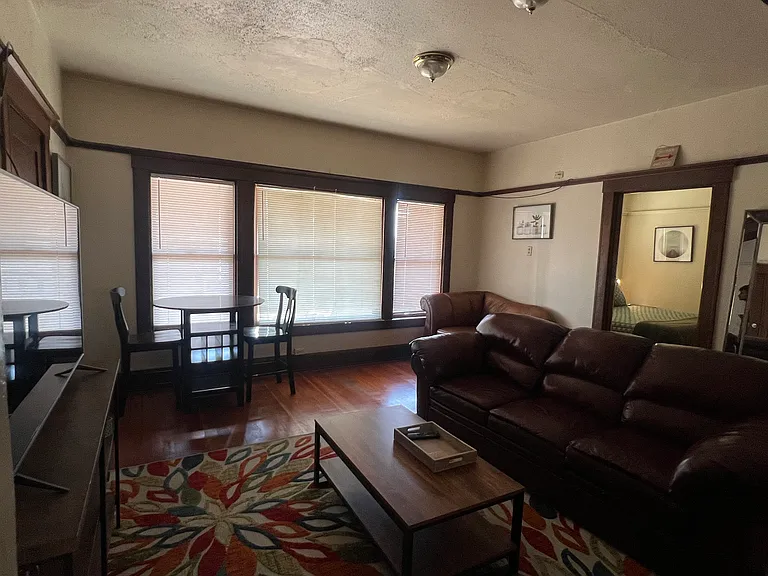 1927 D St #2 — Photo 7